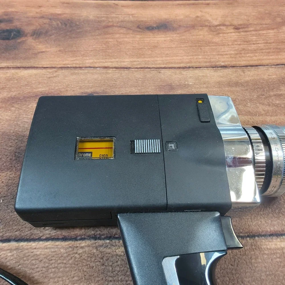 Bell & Howell Movie Camera black 672/XL Focus-Matic Super 8 Parts/Repair